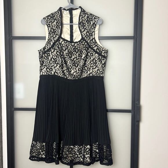 Minuet Lace Overlay Flare Dress Size 1X - Picture 1 of 7
